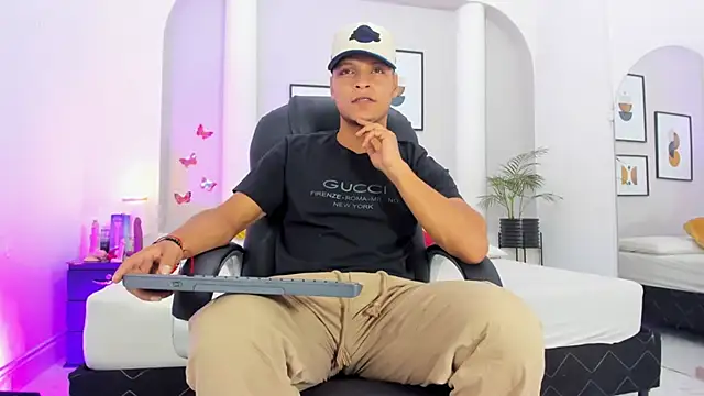 Ricky Owens1 online show from October 2025 08:33:02 PM