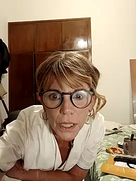 Polly23 online show from December 2025 10:39:02 PM