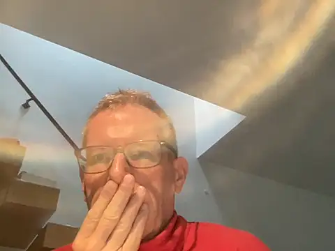 choupipat1 online show from September 2025 06:28:02 AM