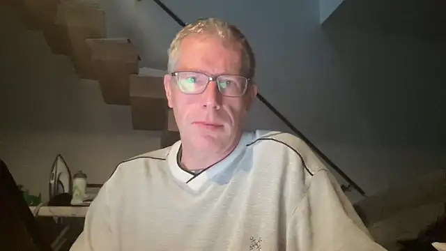 choupipat1 online show from October 2025 06:37:01 AM