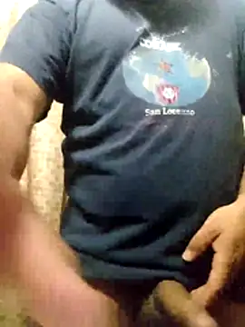 Snapshot of CurableMow chatting on November 2025 11:38:02 PM CurableMow online show from November 2025 11:38:02 PM