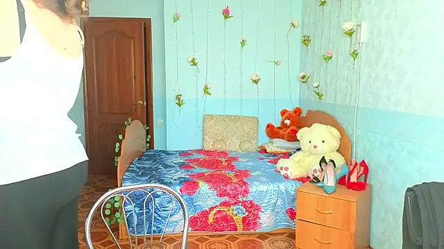 Audrey Aura online show from October 2025 05:03:02 AM