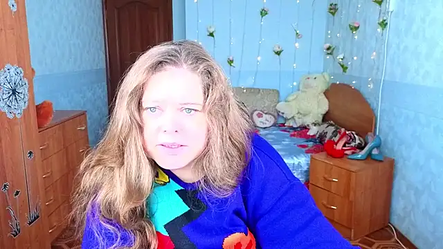 Audrey Aura online show from October 2025 05:15:01 AM