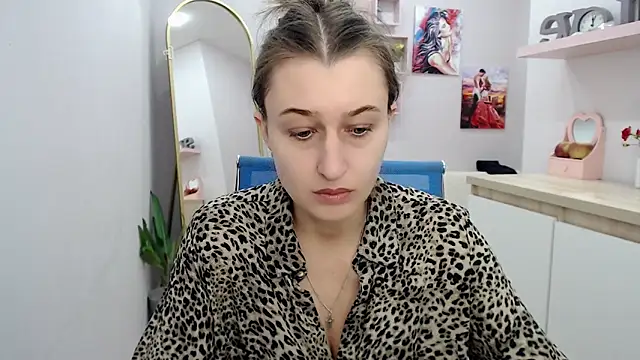 Snapshot of muriel_elvin chatting on October 2025 09:18:01 AM muriel elvin online show from October 2025 09:18:01 AM