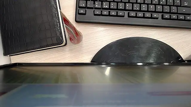 Snapshot of muriel_elvin chatting on December 2025 08:12:01 AM muriel elvin online show from December 2025 08:12:01 AM