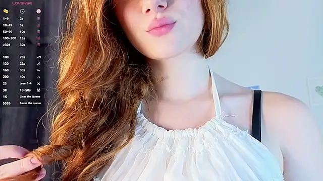 Snapshot of Juuulia_ chatting on July 2026 02:09:01 PM Juuulia online show from July 2026 02:09:01 PM