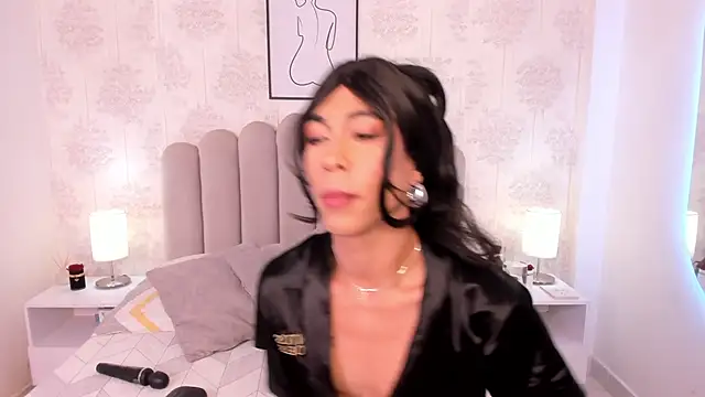 ShaynaHosk online show from January 2026 07:52:02 PM