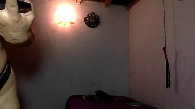 Snapshot of indomitaFox chatting on April 2026 05:47:01 AM indomitaFox online show from April 2026 05:47:01 AM