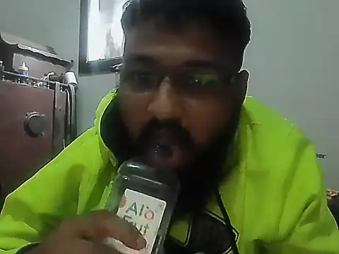 Snapshot of Dollseye chatting on November 2025 06:30:02 PM Dollseye online show from November 2025 06:30:02 PM