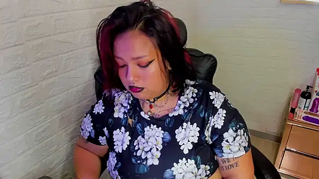 Snapshot of Arthemisa_tay69 chatting on November 2025 03:51:02 AM Arthemisa tay69 online show from November 2025 03:51:02 AM