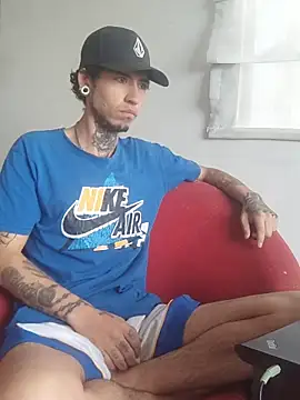 Tattoboy19cm online show from November 2025 03:01:02 PM