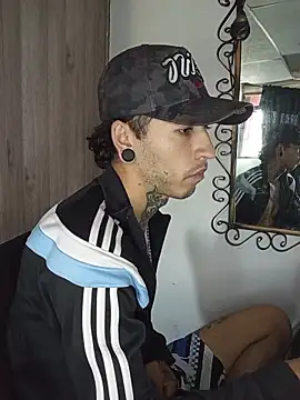 Tattoboy19cm online show from May 2026 07:55:02 PM