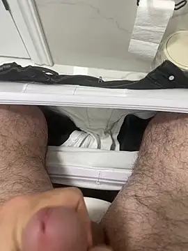 Heros2000 online show from April 2026 07:55:03 AM