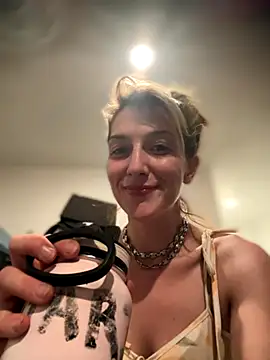 MrsSizzle online show from October 2025 04:02:01 AM