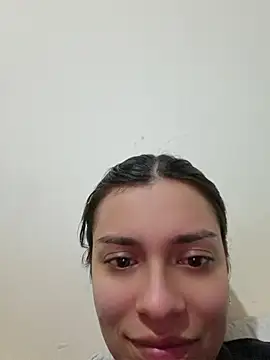 Snapshot of AmaiaSalvatore chatting on May 2026 11:43:01 PM AmaiaSalvatore online show from May 2026 11:43:01 PM