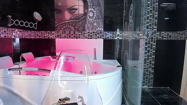 Lucass Blaze online show from September 2025 09:20:02 PM