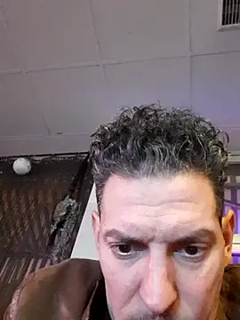 Snapshot of ARTANIS20 chatting on January 2026 03:32:01 AM ARTANIS20 online show from January 2026 03:32:01 AM