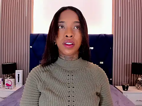 Pauline Fox online show from October 2025 12:47:01 AM