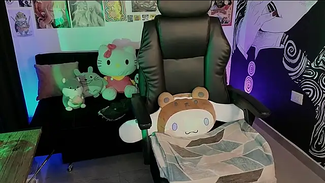 Yuhwan  online show from September 2025 10:58:02 PM