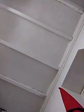 Snapshot of Themaskedgirl21 chatting on December 2025 02:58:02 PM Themaskedgirl21 online show from December 2025 02:58:02 PM