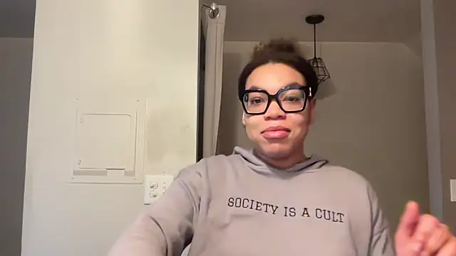 Snapshot of zahrabliss chatting on December 2025 05:53:01 PM zahrabliss online show from December 2025 05:53:01 PM