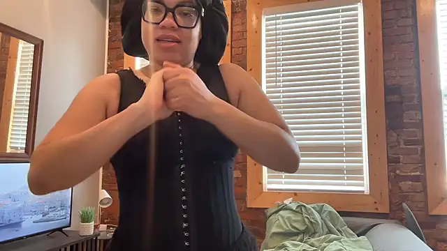 Snapshot of zahrabliss chatting on January 2026 08:45:02 PM zahrabliss online show from January 2026 08:45:02 PM