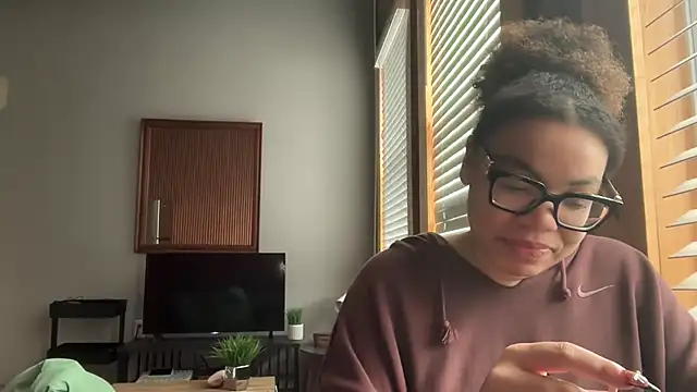 Snapshot of zahrabliss chatting on January 2026 03:28:02 PM zahrabliss online show from January 2026 03:28:02 PM