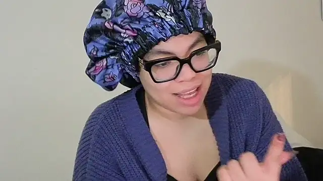 Snapshot of zahrabliss chatting on February 2026 10:46:02 PM zahrabliss online show from February 2026 10:46:02 PM