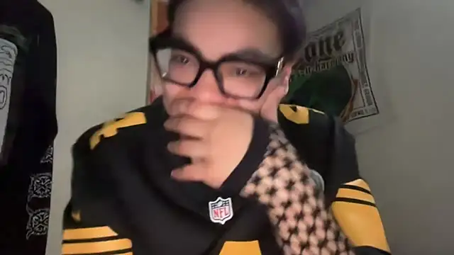 Snapshot of zahrabliss chatting on February 2026 08:23:01 PM zahrabliss online show from February 2026 08:23:01 PM