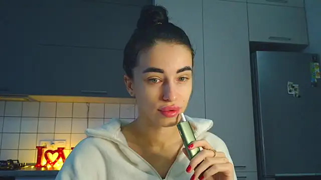 EvaMelnik online show from October 2025 02:59:02 PM