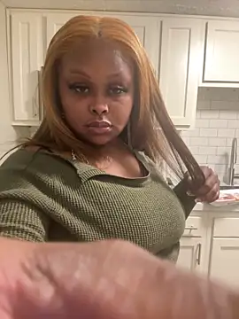 Snapshot of Juicystorm chatting on December 2025 04:21:01 AM Juicystorm online show from December 2025 04:21:01 AM