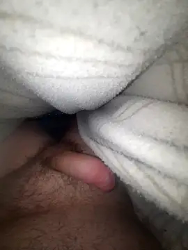 Snapshot of blueeyesss chatting on October 2025 01:00:02 AM blueeyesss online show from October 2025 01:00:02 AM