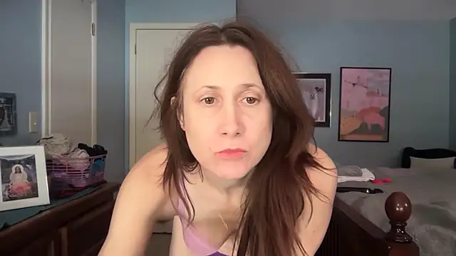 Snapshot of MommyGoddessL chatting on September 2025 05:26:02 PM MommyGoddessL online show from September 2025 05:26:02 PM