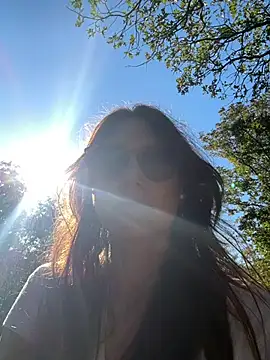 Snapshot of MommyGoddessL chatting on October 2025 02:23:02 PM MommyGoddessL online show from October 2025 02:23:02 PM