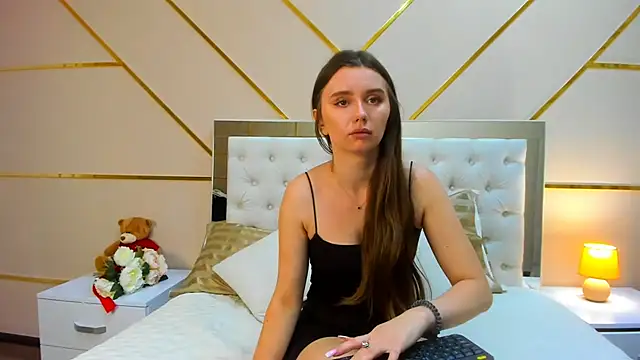 BeatriceAddams online show from September 2025 08:56:02 PM