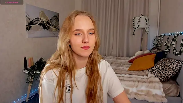 Casey Sweeet online show from April 2026 03:31:01 PM