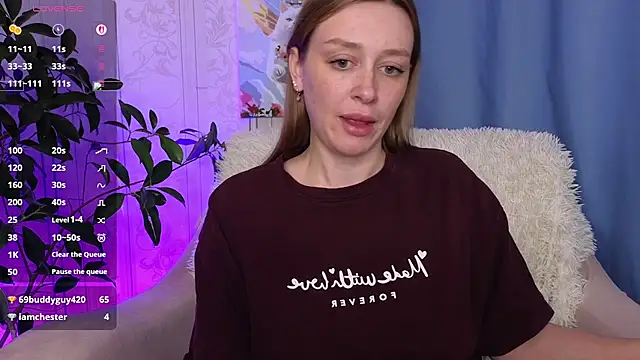 Snapshot of evashiny_ chatting on May 2026 03:34:01 AM evashiny online show from May 2026 03:34:01 AM