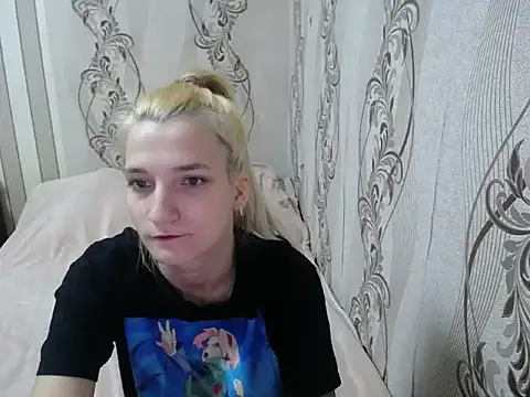 Snapshot of AlissaClark chatting on November 2025 09:58:01 PM AlissaClark online show from November 2025 09:58:01 PM