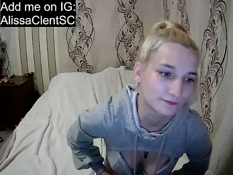 Snapshot of AlissaClark chatting on December 2025 10:18:02 PM AlissaClark online show from December 2025 10:18:02 PM