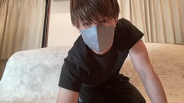 Snapshot of kei0000kei chatting on February 2026 03:43:02 PM kei0000kei online show from February 2026 03:43:02 PM