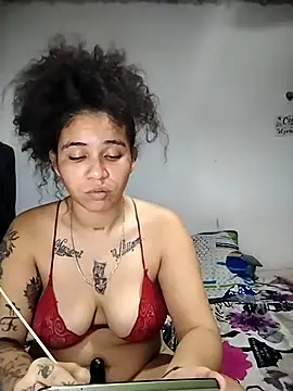 Snapshot of Vale_Nikol21 chatting on November 2025 01:48:02 AM Vale Nikol21 online show from November 2025 01:48:02 AM