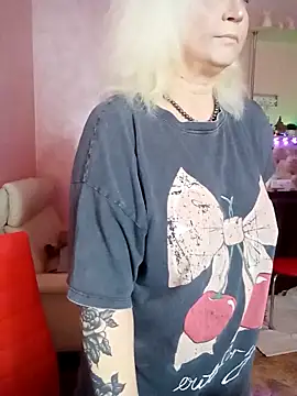 SquirtMilf00 online show from February 2026 02:32:01 AM