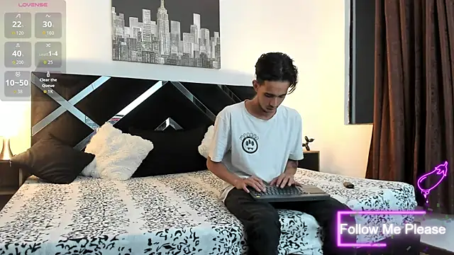Snapshot of nextboywell1 chatting on May 2026 03:03:02 AM nextboywell1 online show from May 2026 03:03:02 AM