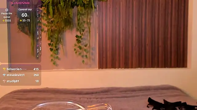 Snapshot of Dakotaferreti chatting on October 2025 09:14:01 PM Dakotaferreti online show from October 2025 09:14:01 PM