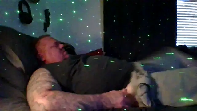 GingerSnap4444 online show from July 2026 10:17:02 PM