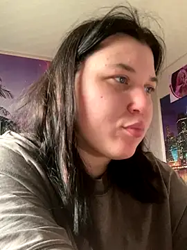 Snapshot of Kemeli008 chatting on November 2025 10:25:02 AM Kemeli008 online show from November 2025 10:25:02 AM