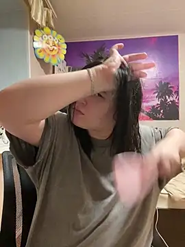 Snapshot of Kemeli008 chatting on November 2025 02:45:02 PM Kemeli008 online show from November 2025 02:45:02 PM