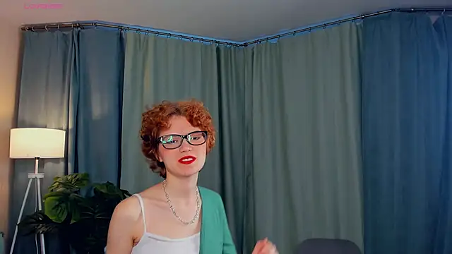 Snapshot of EdlinGathright chatting on September 2025 04:06:02 AM EdlinGathright online show from September 2025 04:06:02 AM