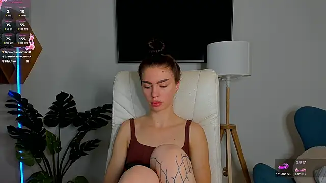 Snapshot of Cherry___Kiss chatting on October 2025 06:33:01 AM Cherry Kiss online show from October 2025 06:33:01 AM