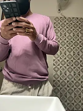 Snapshot of Atngt_69 chatting on December 2025 04:01:02 PM Atngt 69 online show from December 2025 04:01:02 PM